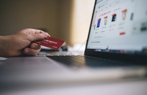 Co ludzie kupują przez internet? Najdziwniejsze aukcje i ogłoszenia w internecie zakupy online